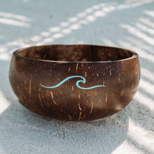 Load image into Gallery viewer, WAVE COCONUT BOWL &amp; WOOD SPOON SET